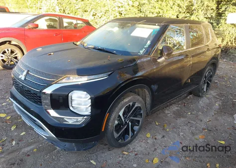 2024 Mitsubishi Outlander Se 2.5 S-Awc/Se Black Edition S-Awc/Se Black Edition W/Pano Roof S-Awc/Se Ralliart S-Awc from USA, damaged, VIN JA4J4VA81RZ088652